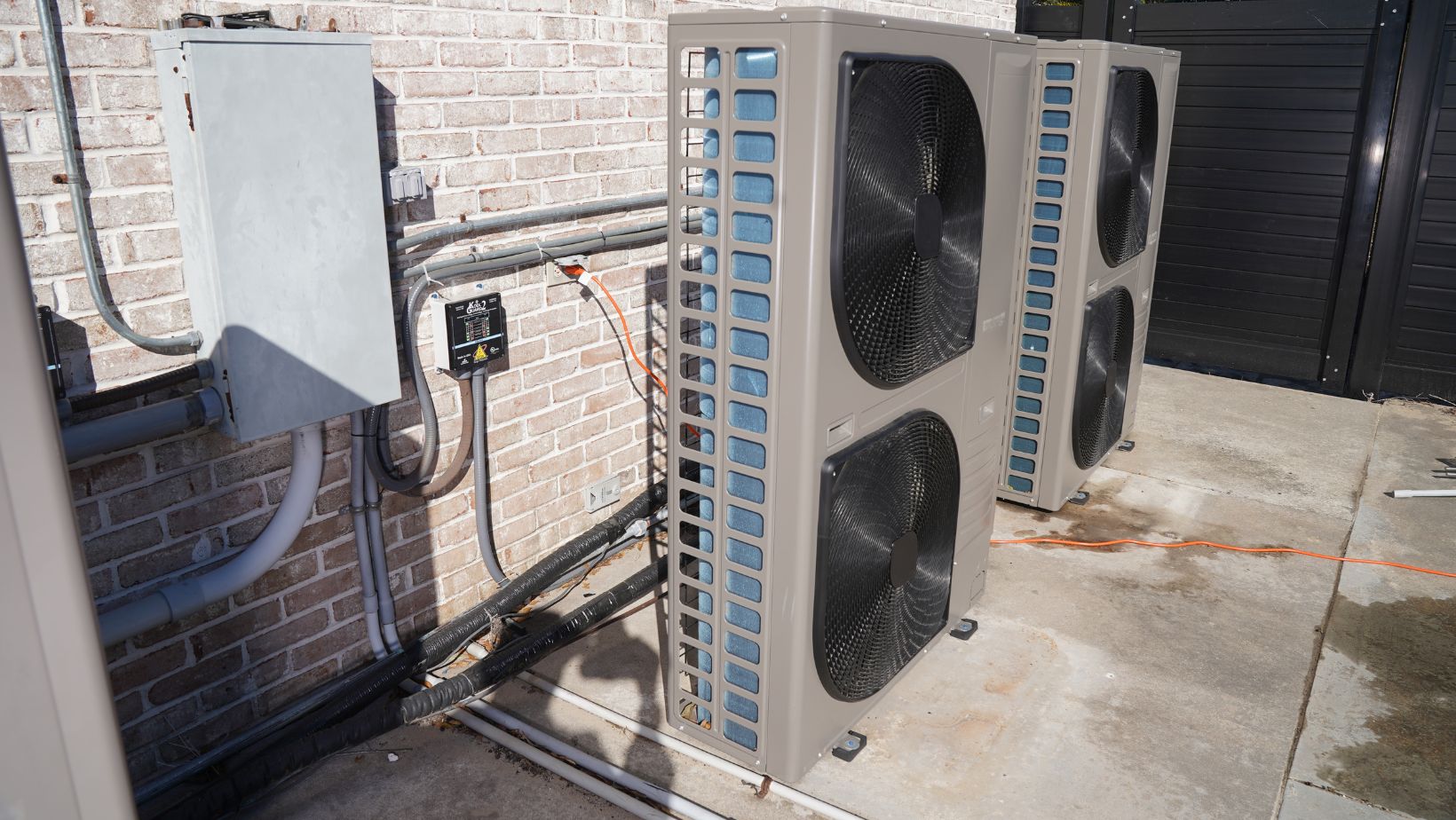 HVAC services for Riverview FL homeowners featuring professionally installed outdoor air conditioning units